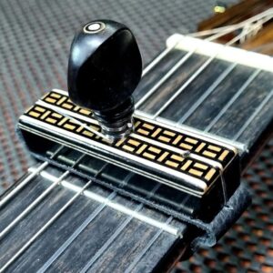 El yapımı ahşap kapo. Handcrafted wooden capo classical / flamenco guitar capos cejilla (07)